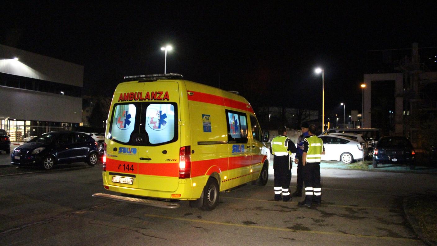 I soccorritori del SALVA lo hanno trasportato all'ospedale