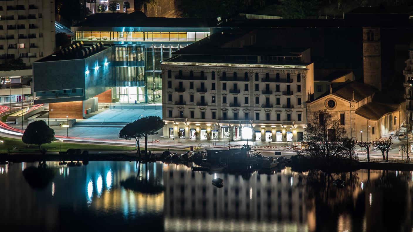 Il centro culturale sulle rive del Ceresio