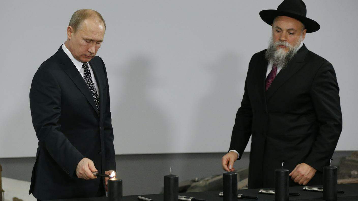 Vladimir Putin e il presidente della Federazione delle comunità ebree russe, Alexander Boroda