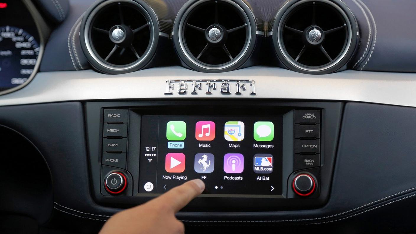 Apple ha già ideato il sistema CarPlay per l'industria dell'auto