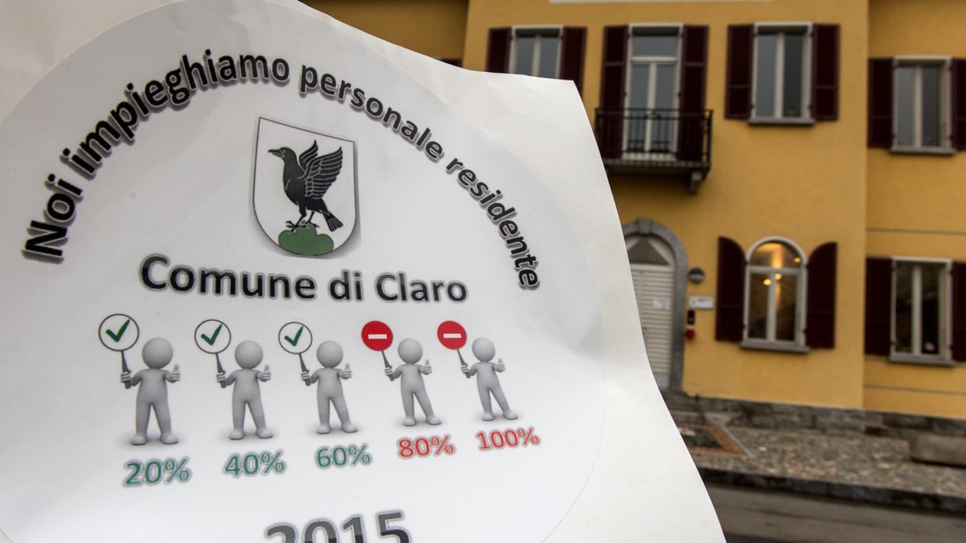 Il logo ad hoc creato dal comune di Claro sui lavoratori residenti