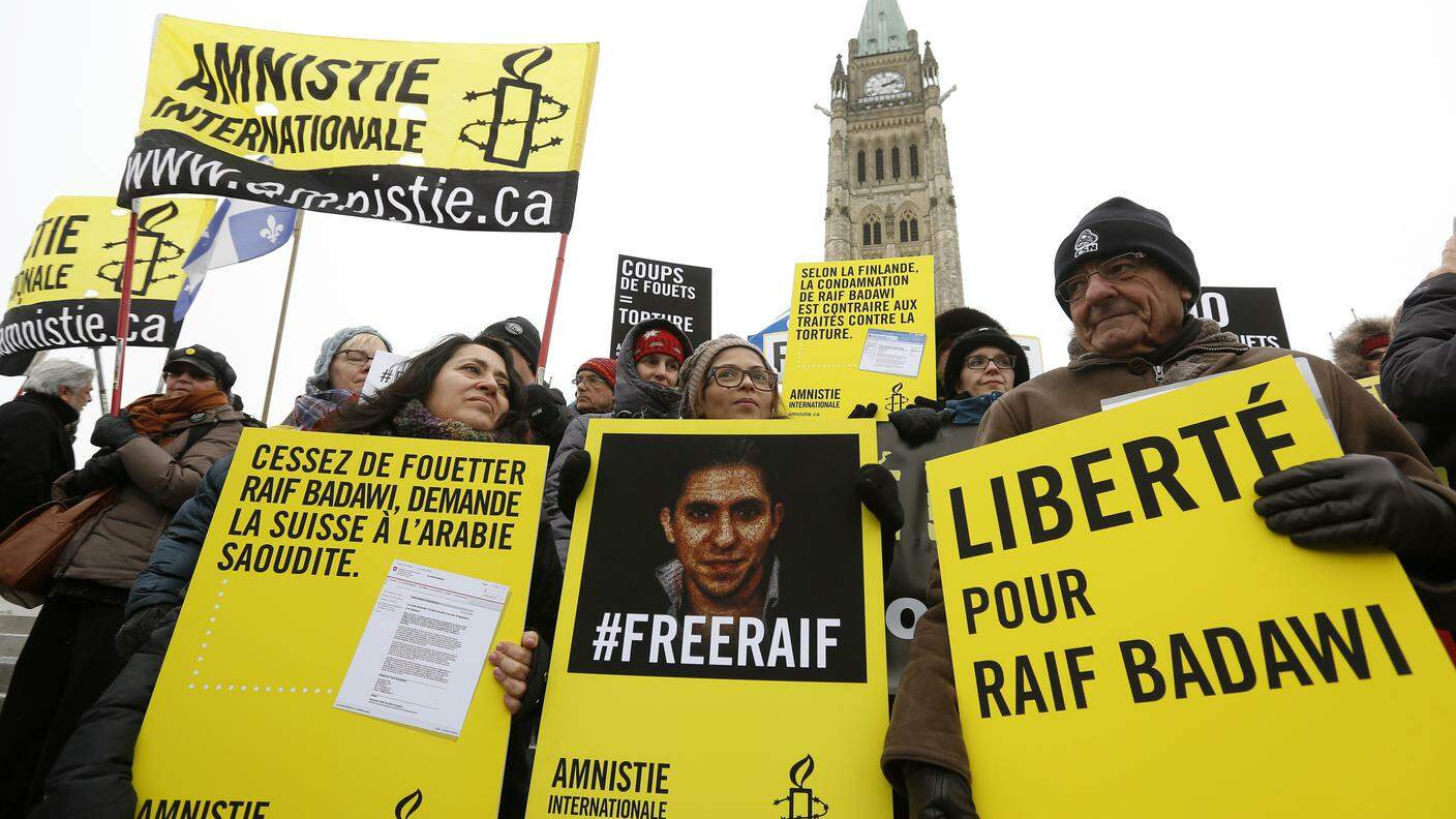 Ottawa, dimostrazione per la liberazione di Badawi; al centro, la moglie