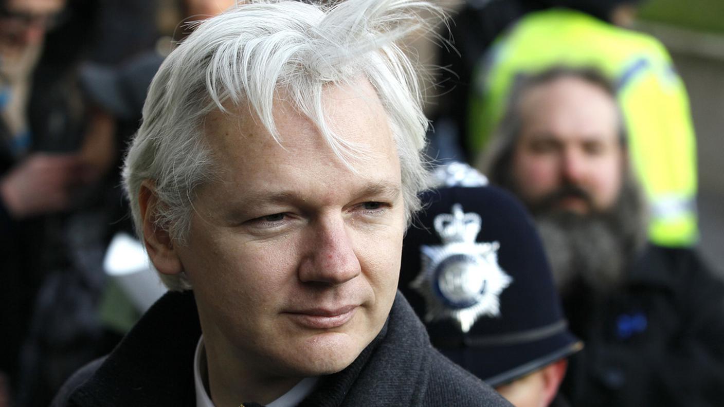 Julian Assange, da quasi tre anni rifugiato nell'ambasciata dell'Ecuador a Londra