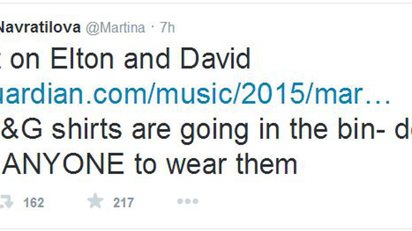 Martina Navratilova butterà tutte le sue magliette