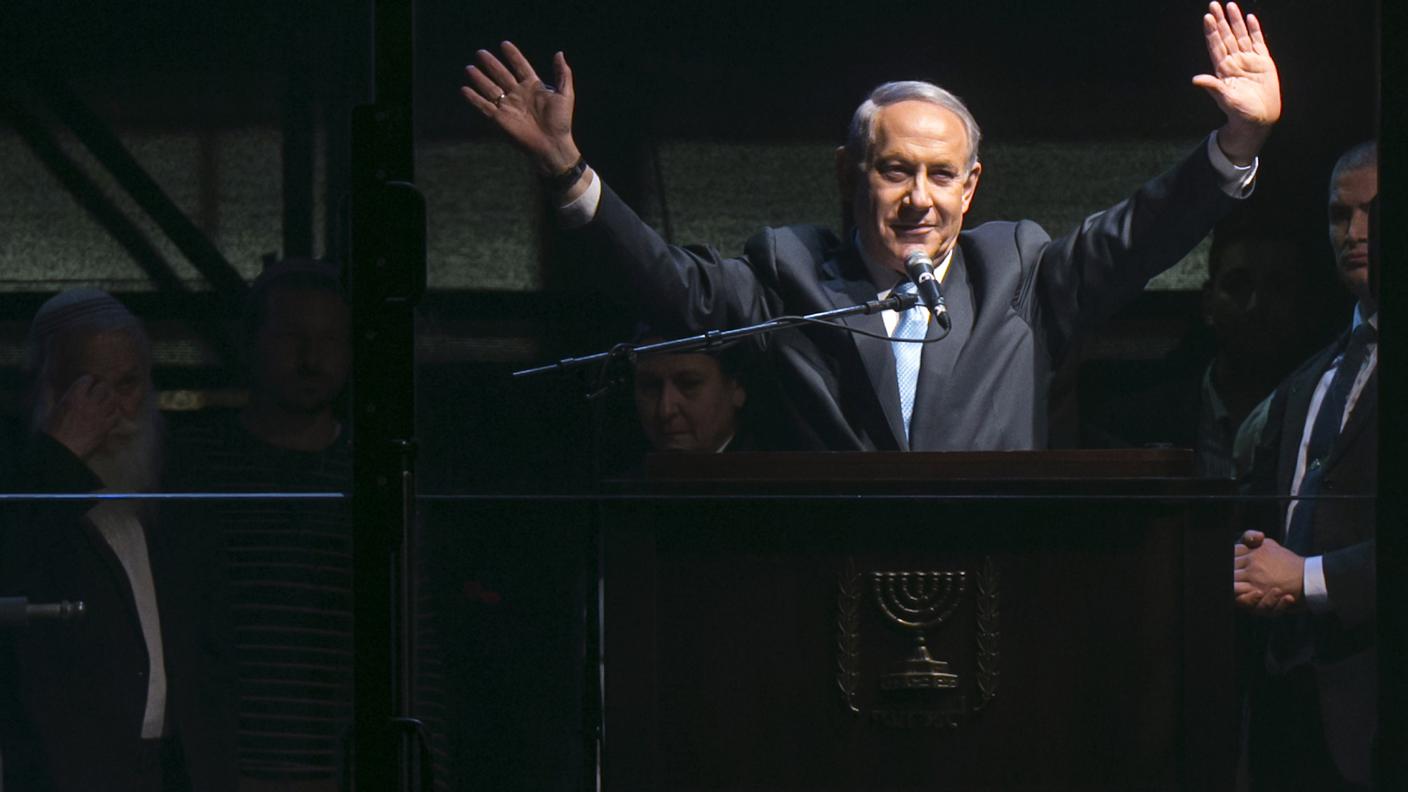 Netanyahu ha parlato dietro ad uno schermo di vetro anti-proiettile