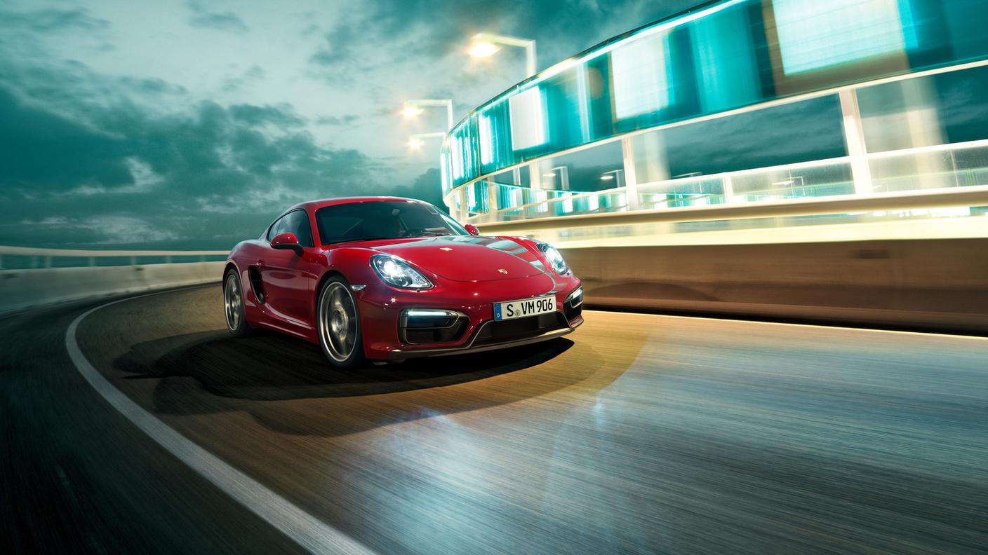 La Cayman GTS è una variante decisamente prestazionale del coupé Porsche