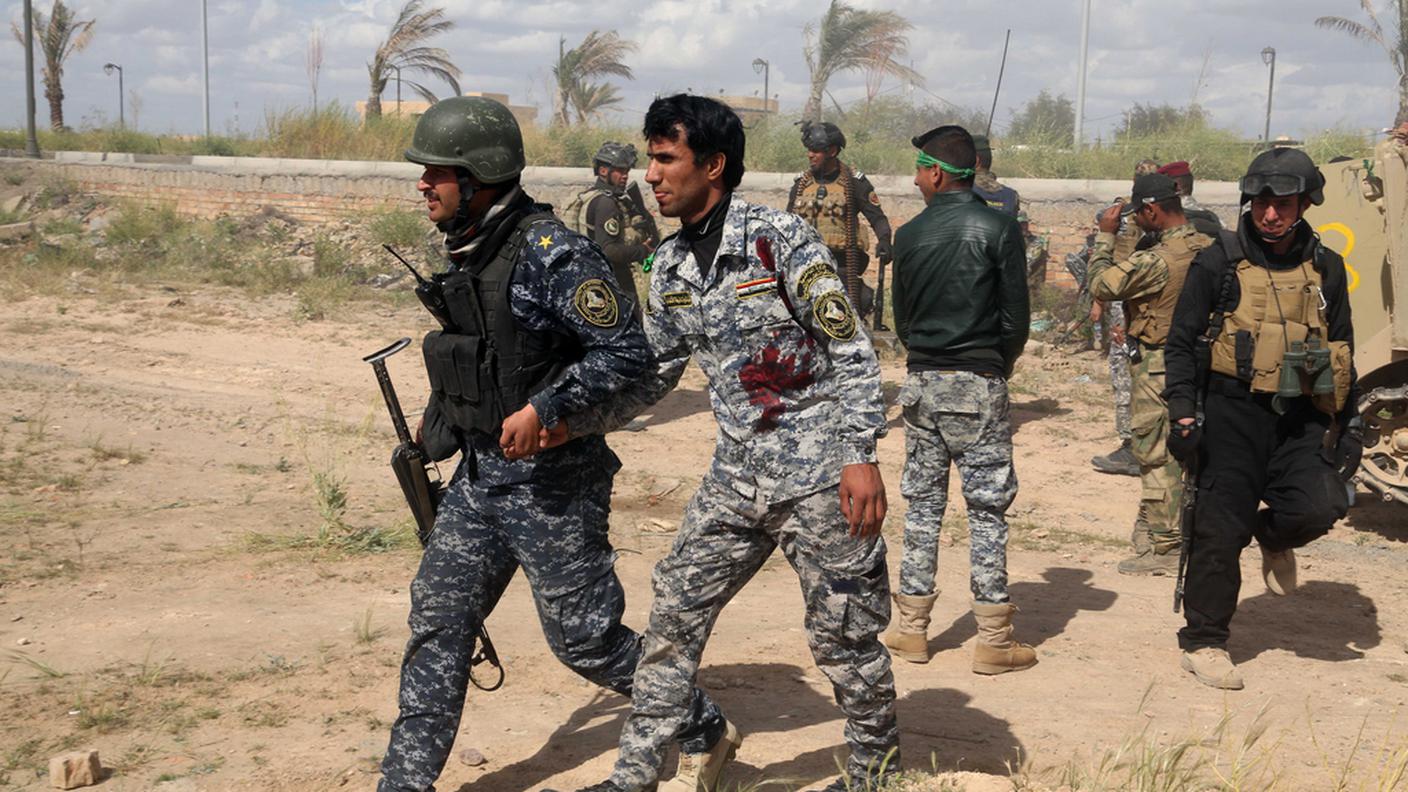 Militari iracheni in azione