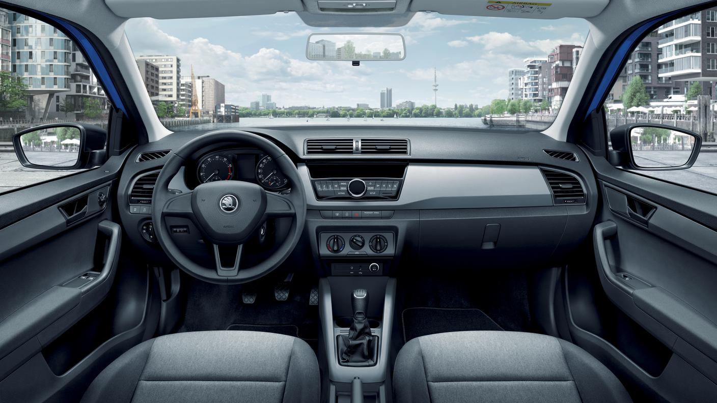 L'abitacolo ampio e ben rifinito di una Fabia Combi 2015