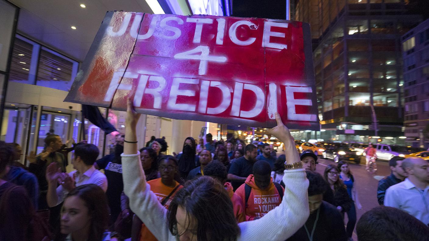 L'afroamericano Freddie Gray è morto dopo una settimana in coma