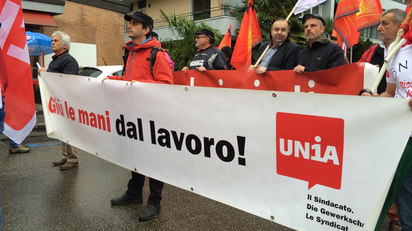 "Giù le mani dal lavoro"
