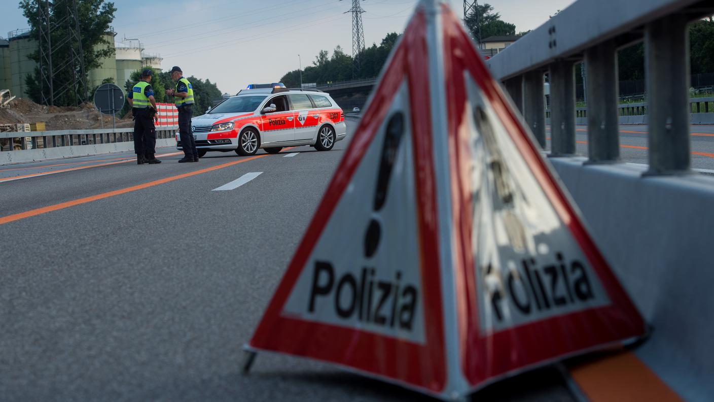 La polcantonale è intervenuta sull'A2 per l'incidente di domenica mattina