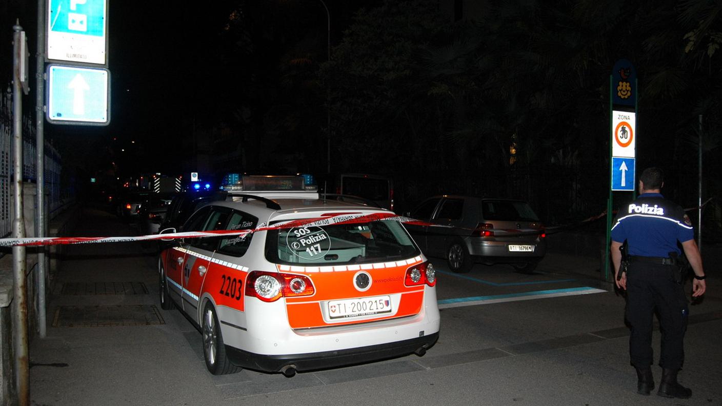 La polizia cantonale ha isolato la zona d'intervento dei pompieri 