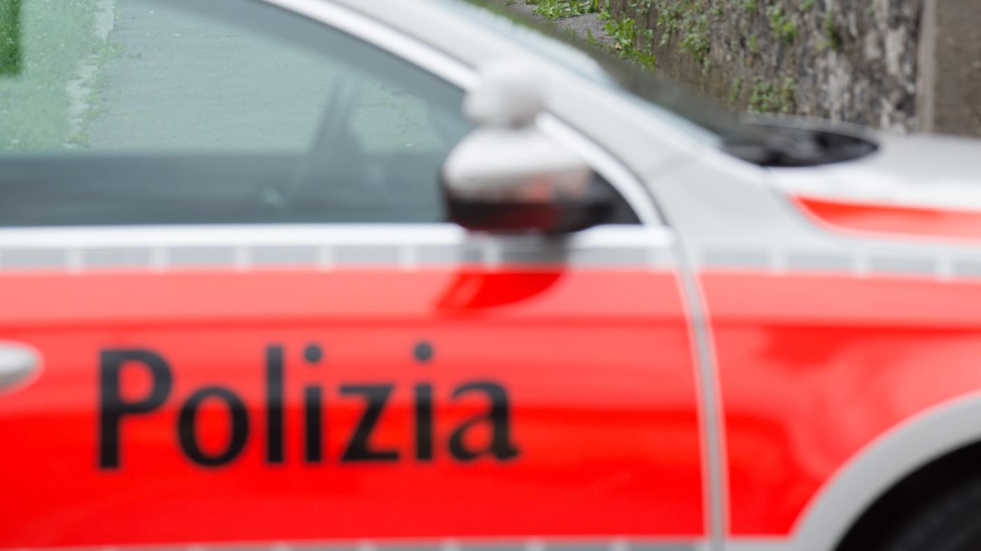 La polizia continua l'opera di prevenzione contro le truffe