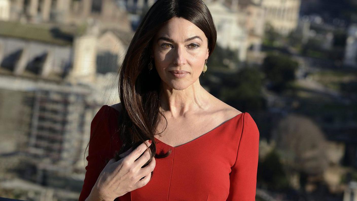 Nei panni della Bond girl durante le riprese a Roma