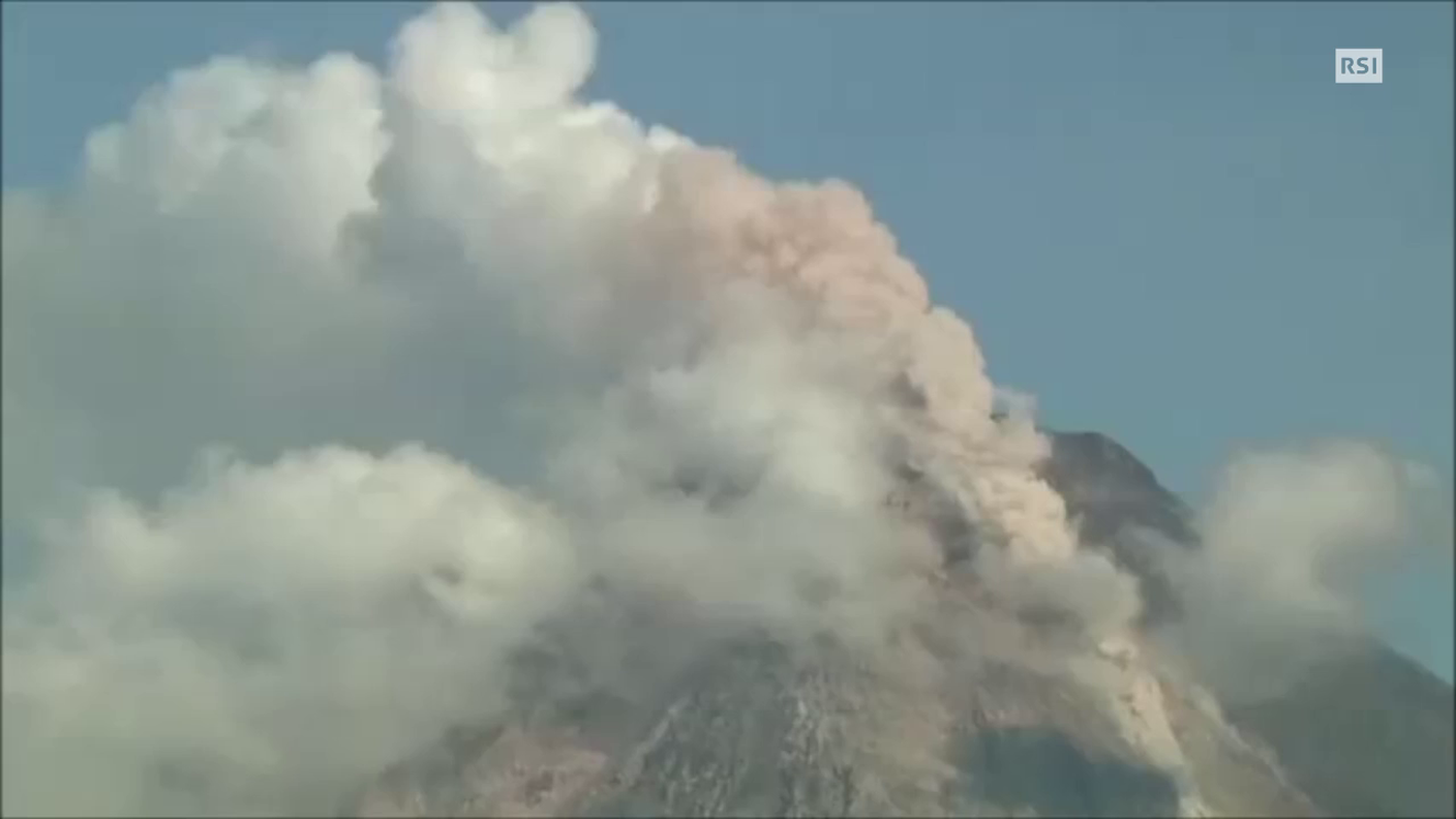 Fumo e cenere, ma la vita continua