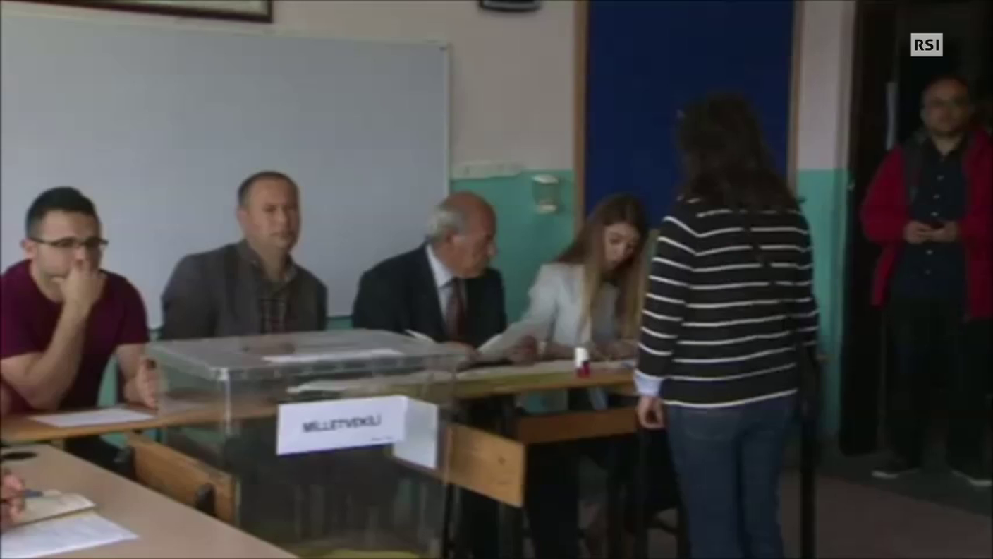 Seggi aperti in Turchia