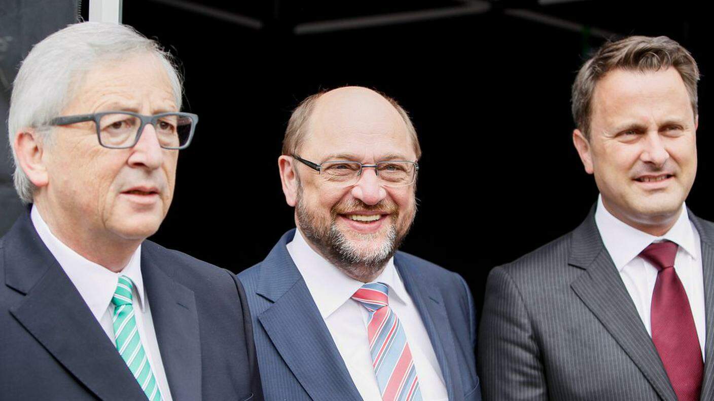 Juncker, Schulz e il premier lussemburghese Bettel (da sin.)