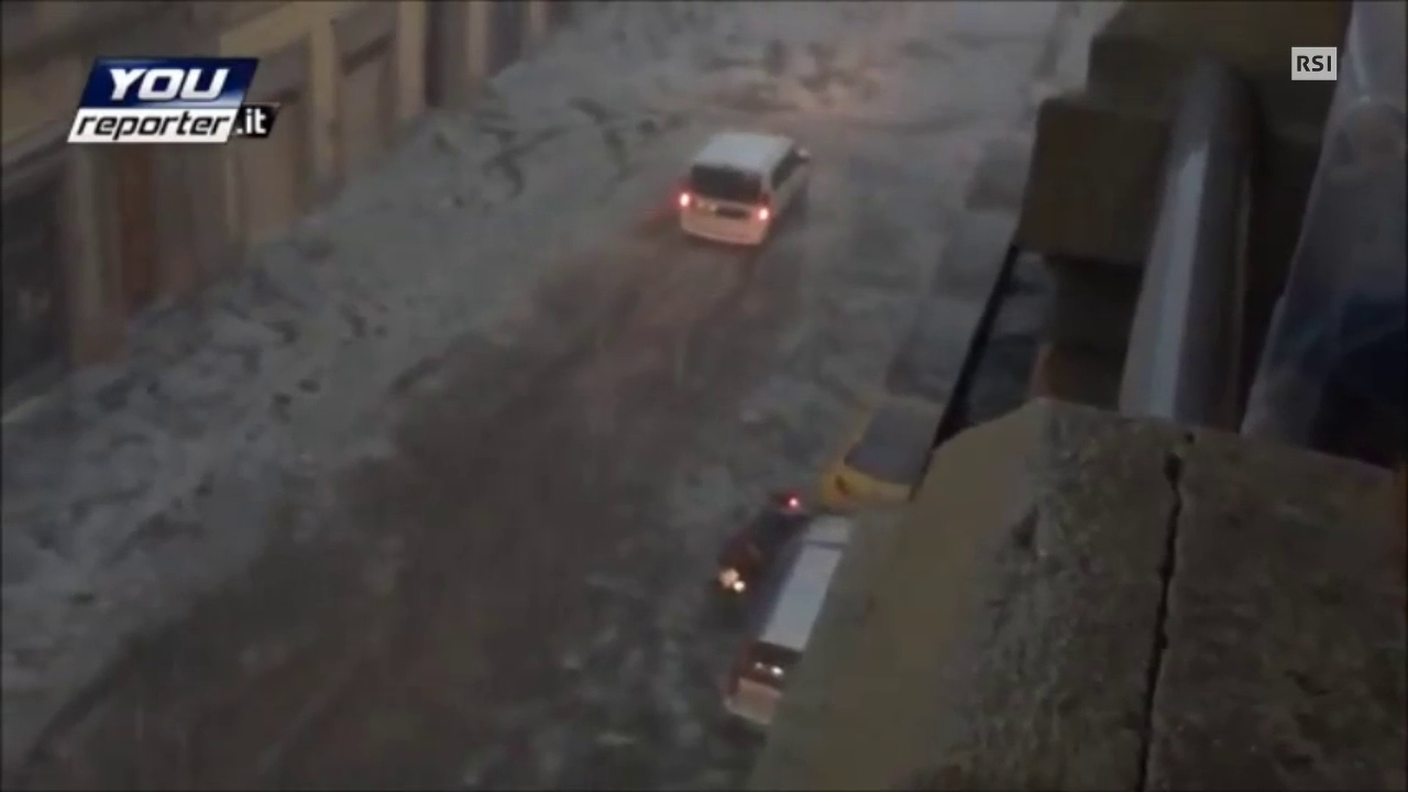 Un fiume nelle strade di Firenze