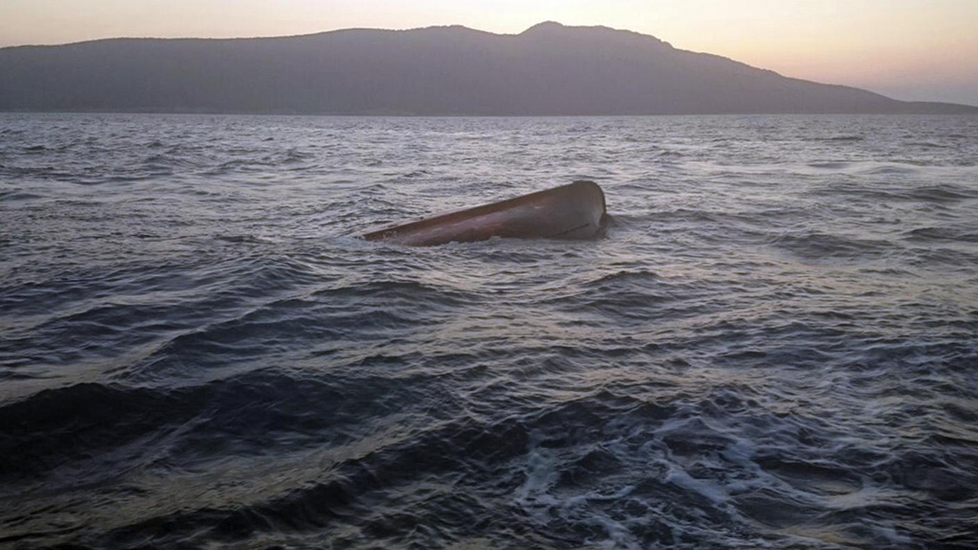 Un'imbarcazione affondata dalle autorità turche a Bodrum