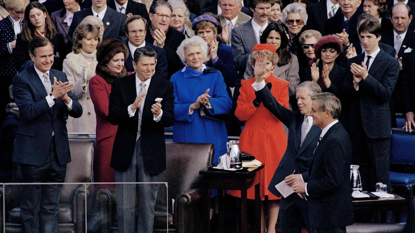 Il giorno del passaggio di consegna Carter lascia la casa Bianca a Ronald Reagan