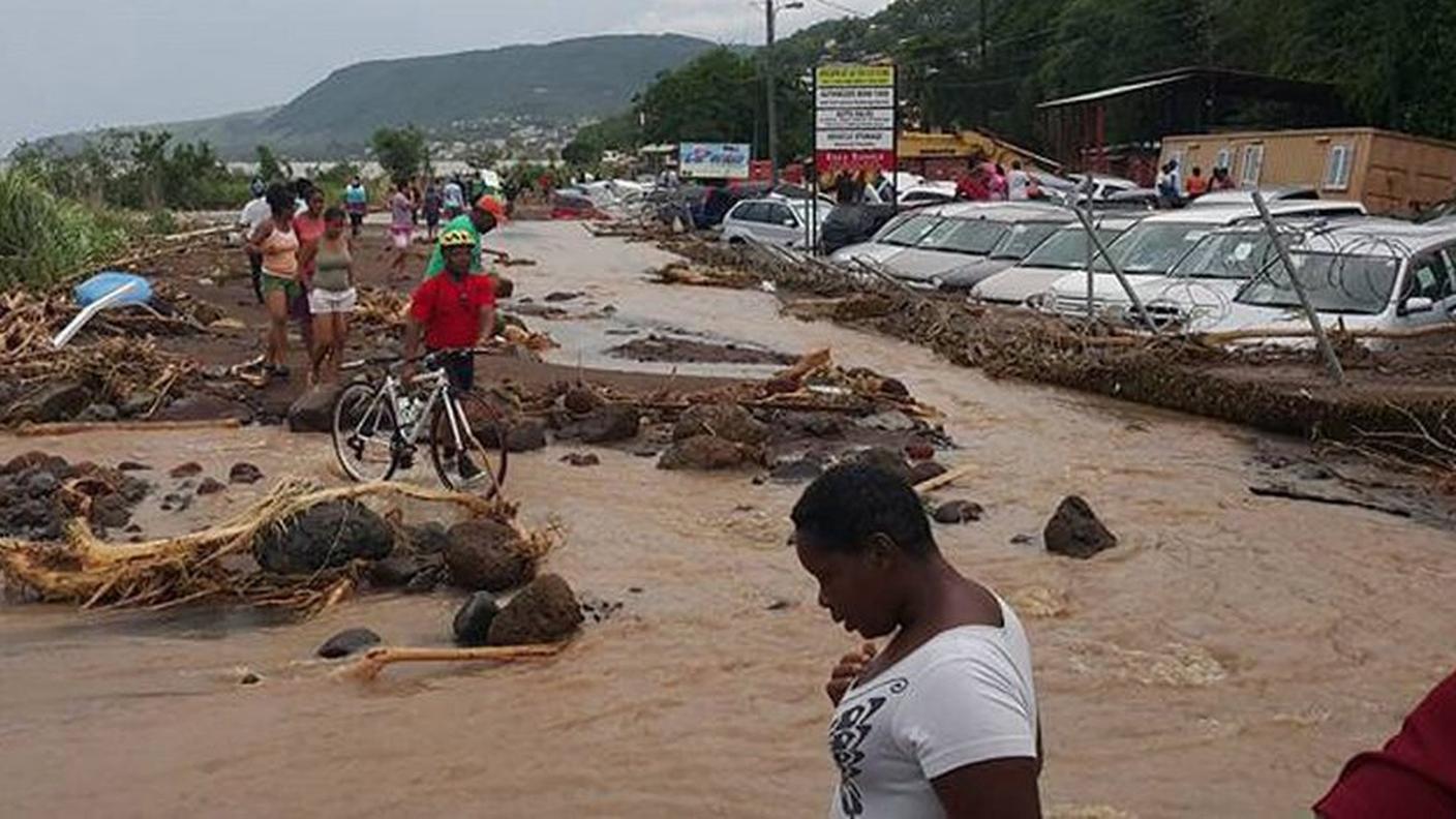 Acqua e distruzione un po' ovunque
