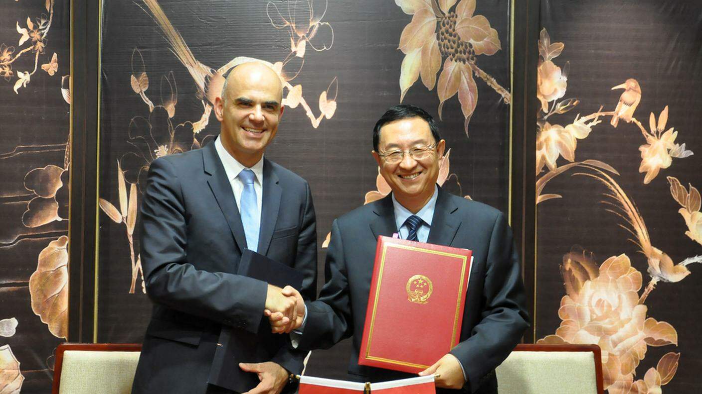 Alain Berset e Luo Shugang, ministro della cultura cinese