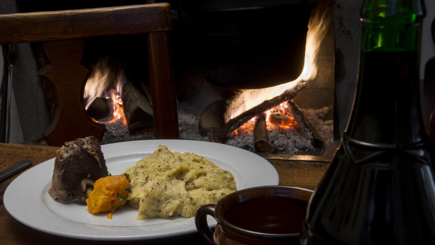 Tempo di camino, polenta e spezzatino