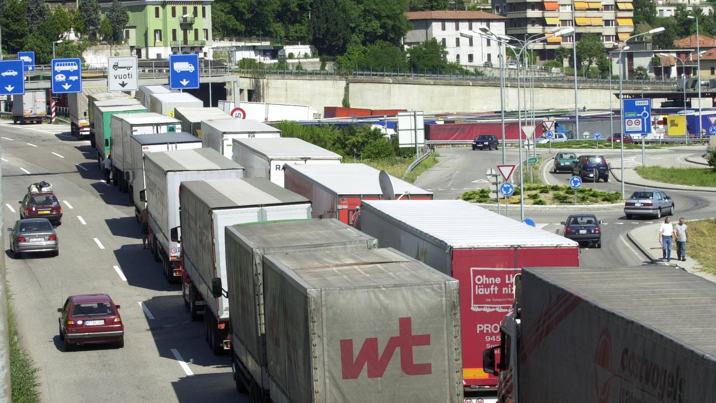 I due sindacati evidenziano lo stress a carico dei lavoratori del ramo