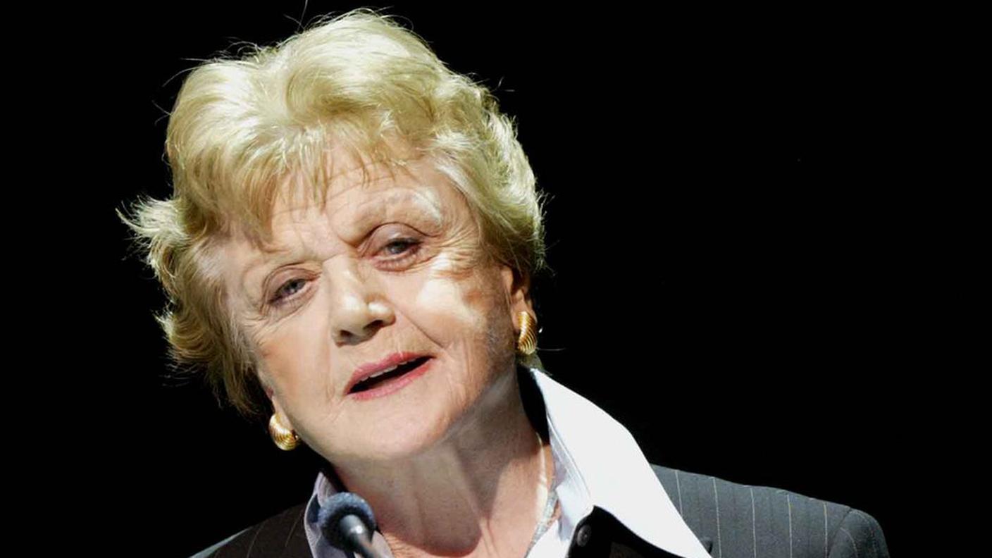 L'attrice Angela Lansbury parla al teatro Richard Rogers di New York nel 2005