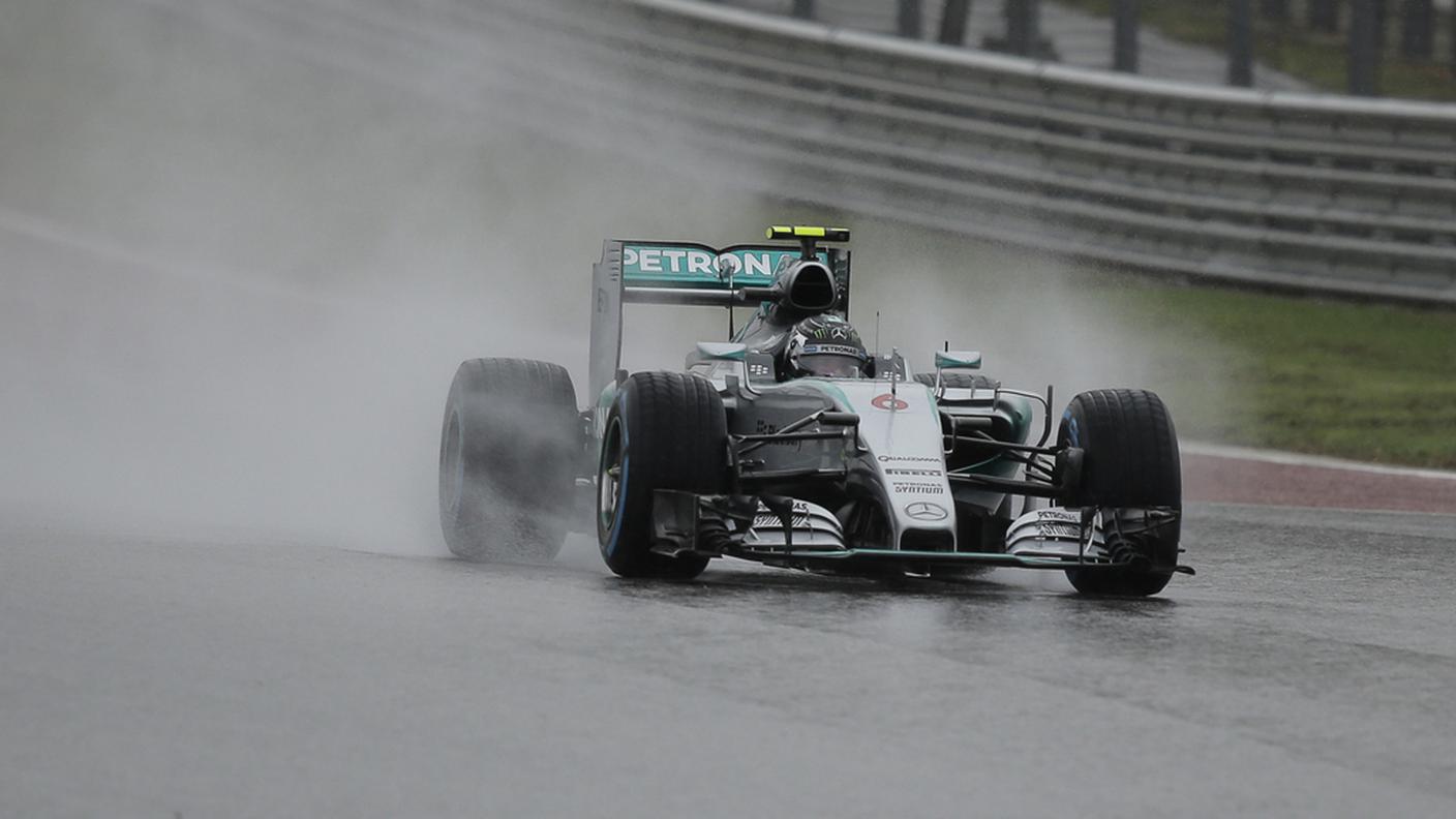 La Mercedes davanti a tutti 