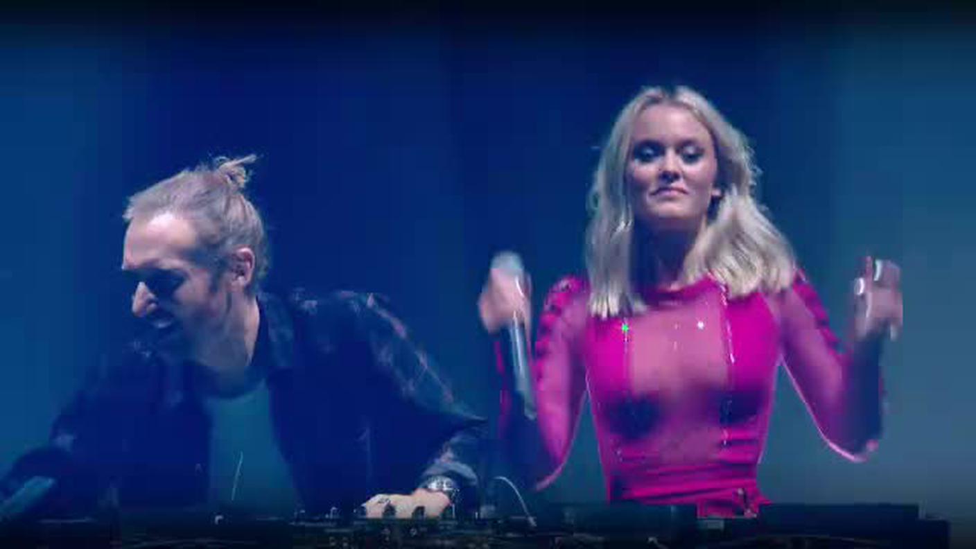 Euro 2016, David Guetta si esibisce sotto la Tour Eiffel (09.06.2016)