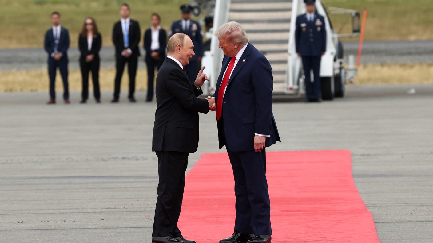 2025-08-15T191224Z_813359679_RC2R7GAWZOQO_RTRMADP_3_UKRAINE-CRISIS-SUMMIT.JPG