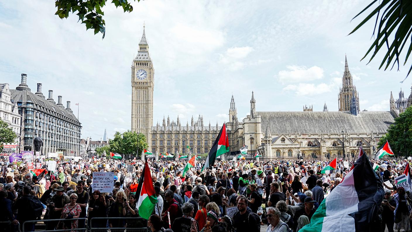 2025-09-06T132000Z_303657122_RC2DMGAAMLQ4_RTRMADP_3_ISRAEL-PALESTINIANS-BRITAIN-PALESTINE-ACTION.JPG