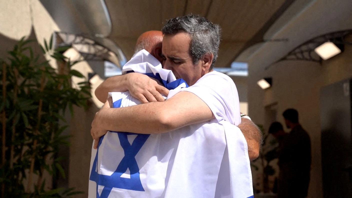 2025-10-13T094002Z_325495705_RC2XAHAGPIIV_RTRMADP_3_ISRAEL-PALESTINIANS-HOSTAGES.JPG