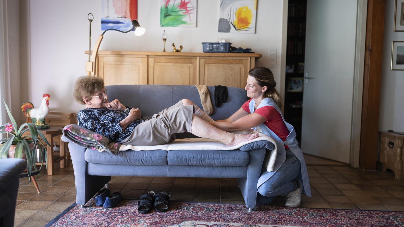 Negli ultimi decenni, si è assistito a un cambiamento significativo nell’approccio all’assistenza agli anziani