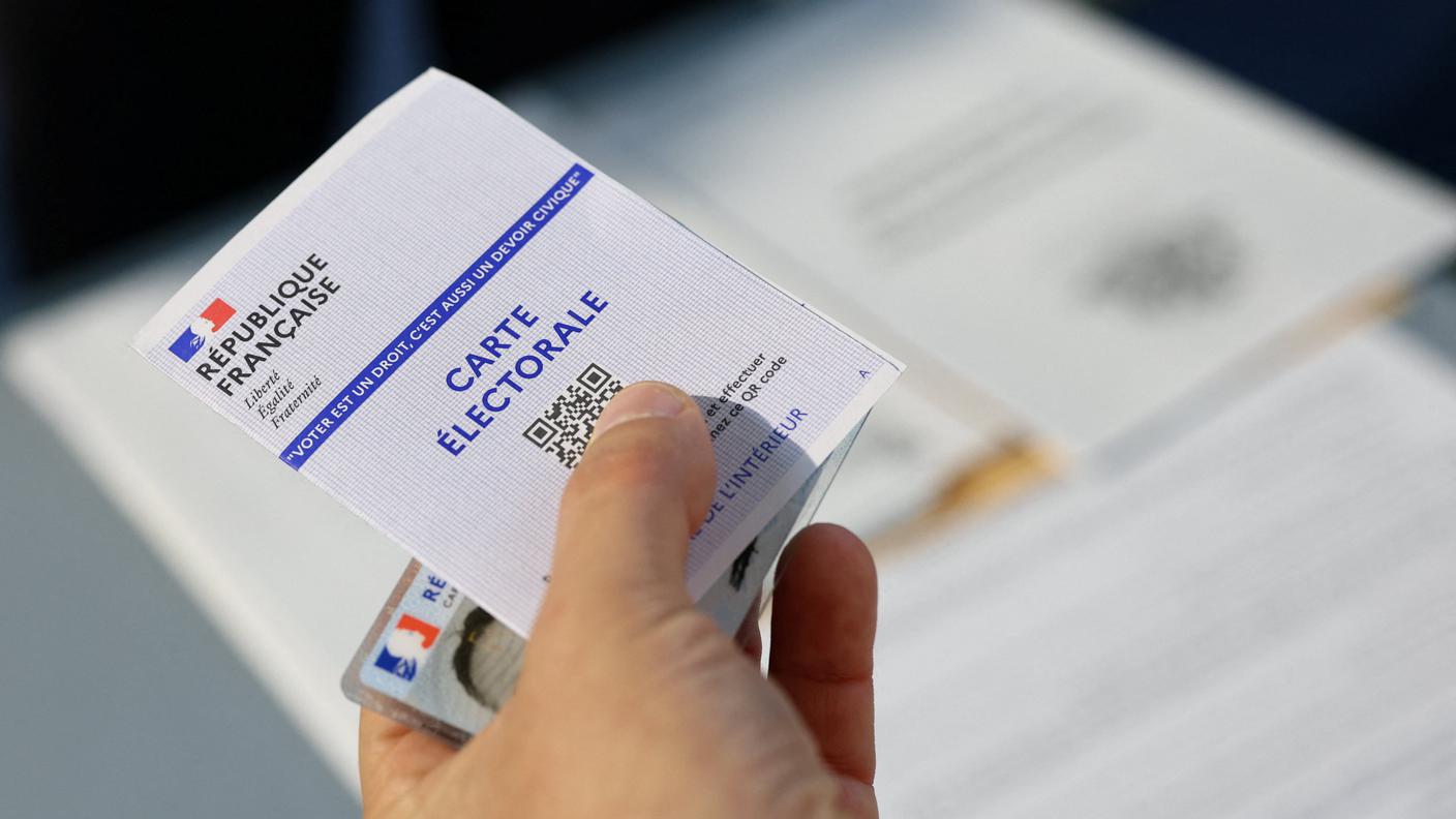 Francesi alle urne per le elezioni in 35'000 comuni