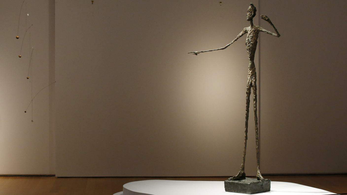 "Homme au doigt", la statua con la quale Giacometti è diventato lo scultore più caro al mondo