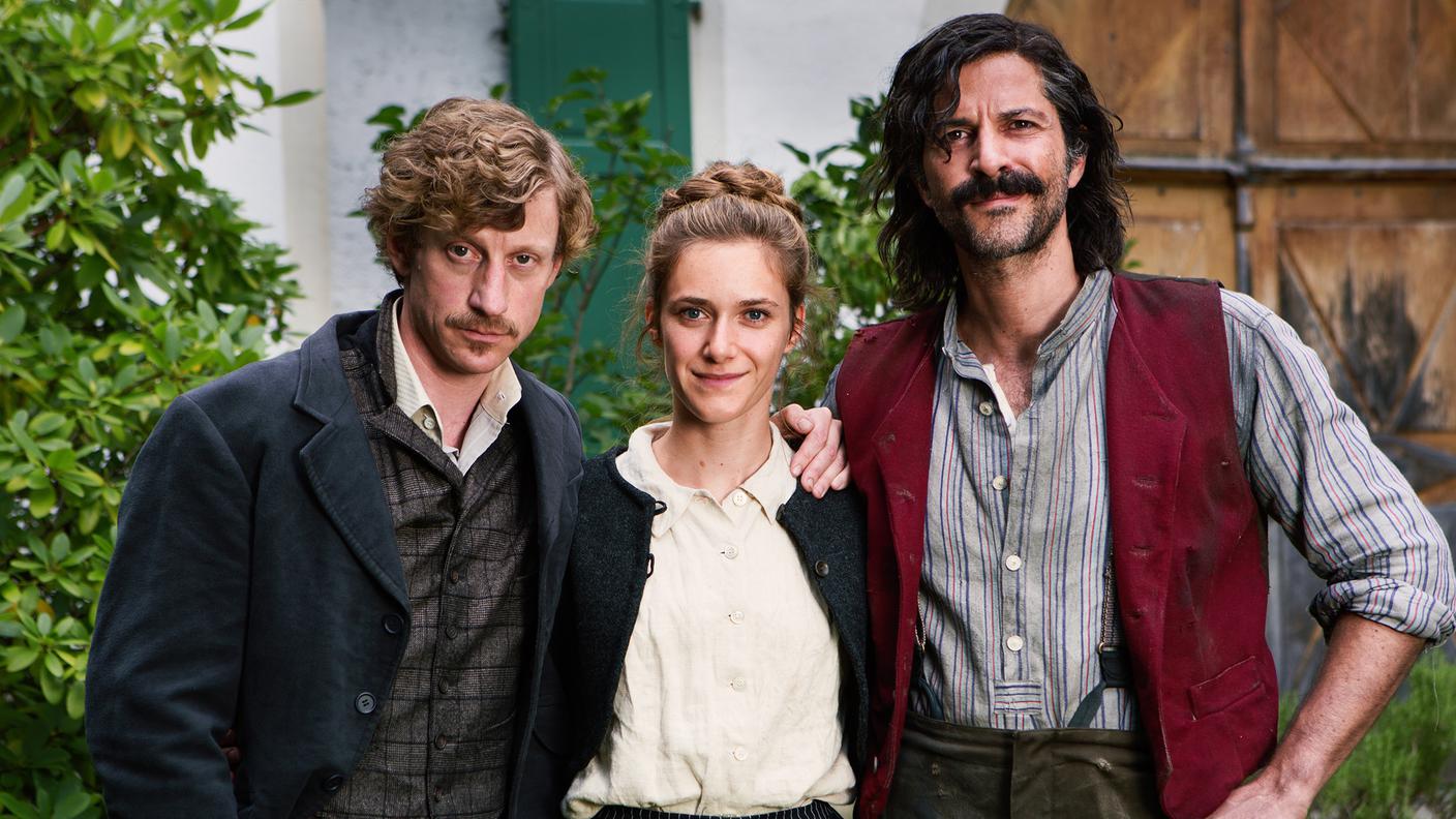 I tre protagonisti l’ingegnere tedesco Max (Maxim Mehmet), la figlia del vetturino Anna (Miriam Stein) e il minatore italiano Tommaso (Pasquale Aleardi)