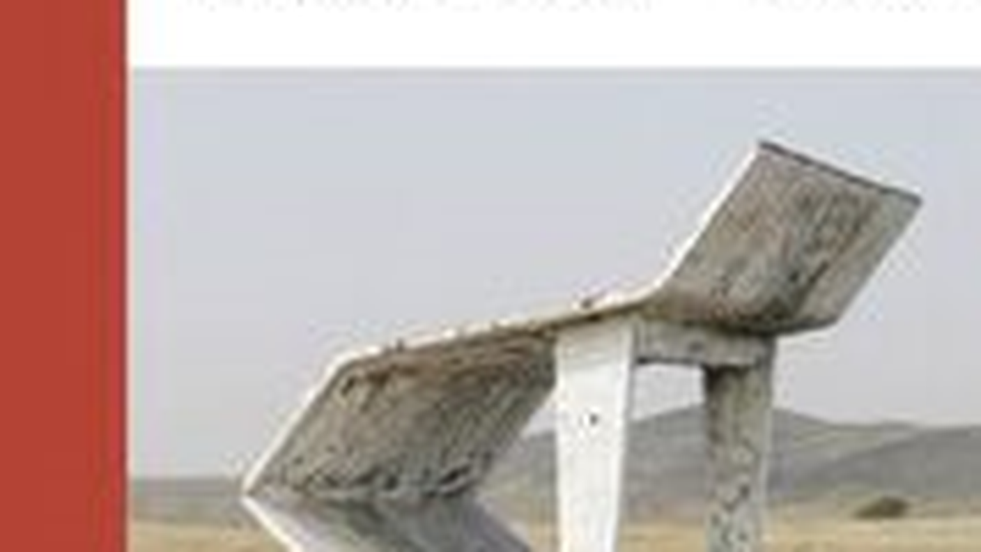 Christopher Herwig - Soviet Bus Stops: la copertina del libro