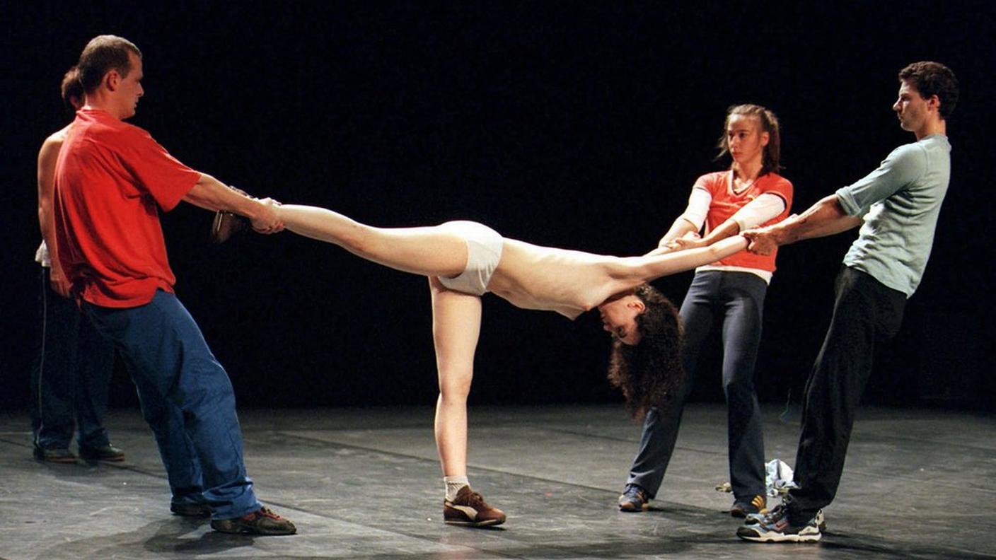 Un quadro di una danza coreografata dal premiato artista