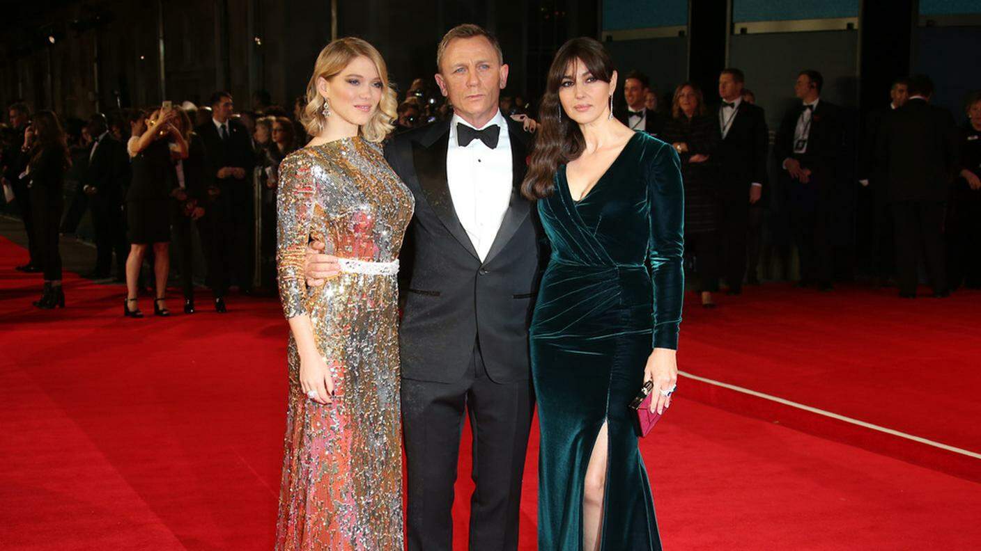 Daniel Craig con Léa Seydoux e Monica Bellucci alla prima a Londra