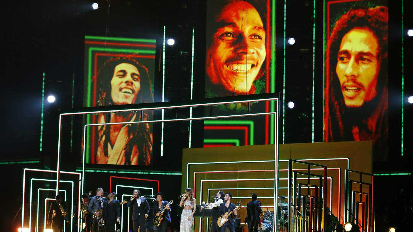 Tributo di cantanti a Marley ai Grammy Awards del 2013
