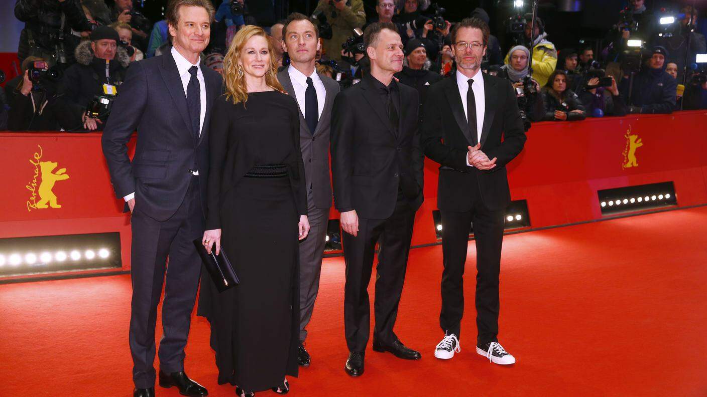 Il cast di Genius: Colin Firth, Laura Linney, Jude Law, il regista Michael Grandage e Guy Pearce