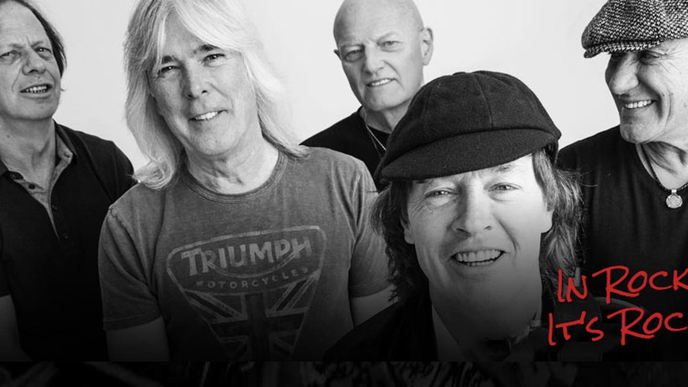 Con la band, il secondo da sinistra
