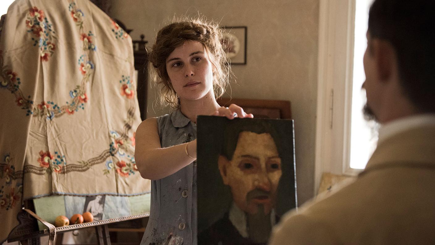 Carla Juri in Paula