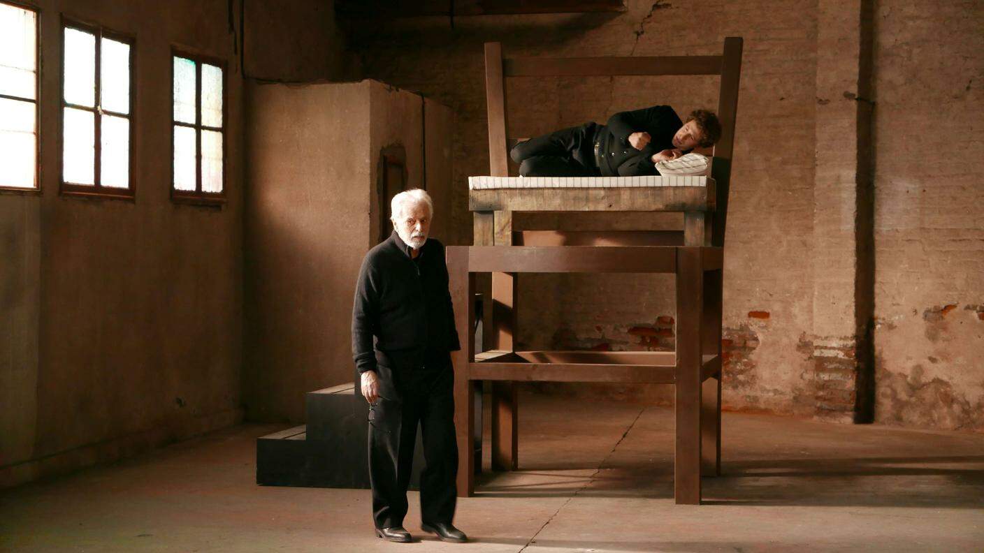 Una scena tratta dal film Poesía sin fin di Alejandro Jodorowsky
