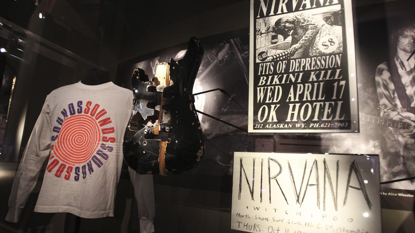 Una raccolta di oggetti appartenuti a Cobain, la mente di Nevermind