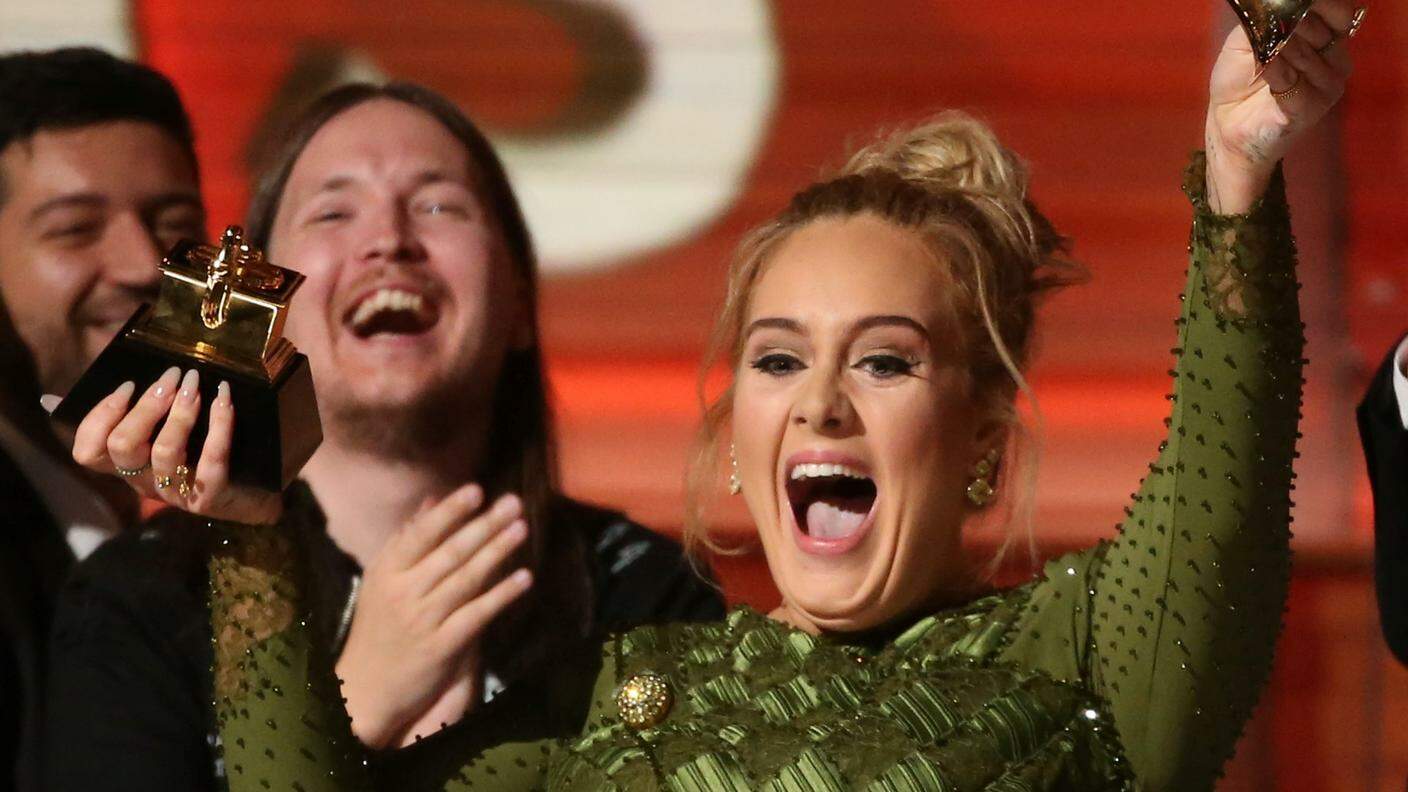 Adele entusiasta per la vittoria ottenuta ai Grammy Awards 2017