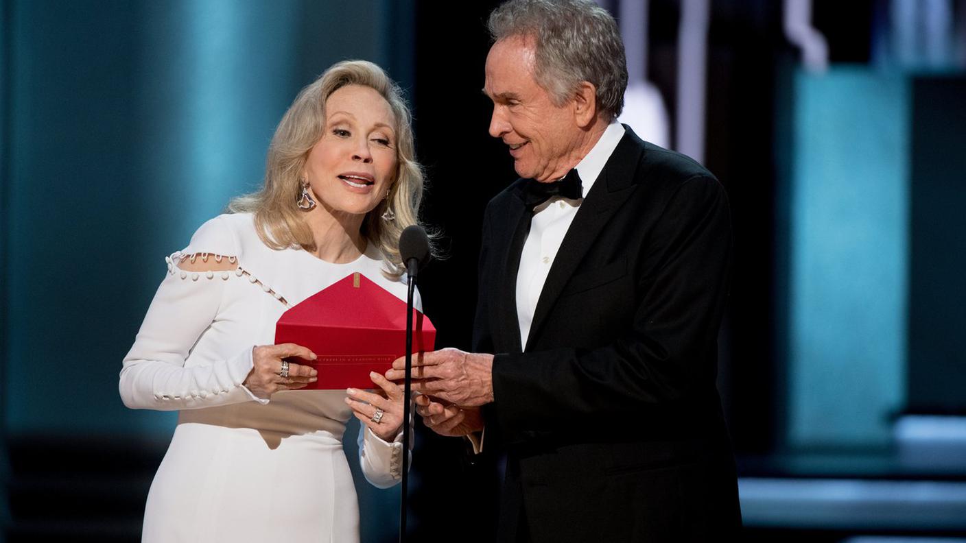 Faye Dunaway e Warren Beatty involontari protagonisti della gaffe