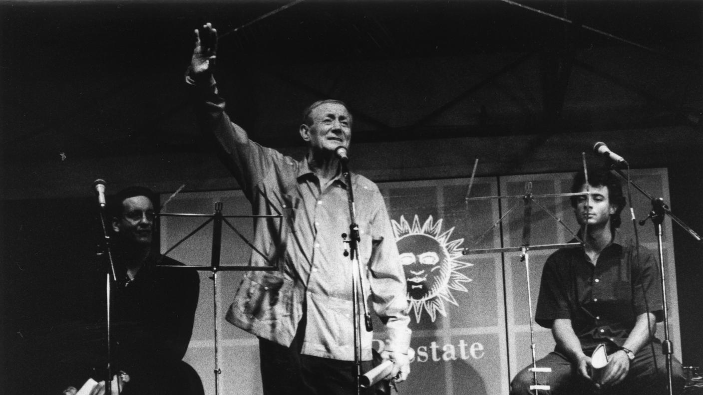 Evgeny Evtushenko sul palco di Poestate
